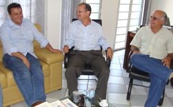 Presidente da Sanesul se reúne com Zé Roberto