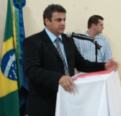 José Roberto acompanha posse do presidente da ACINI