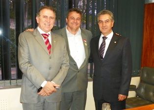 Prefeito Zé Roberto solicita a Azambuja e Giroto, ações para viabilizar pavimentação da MS-180.