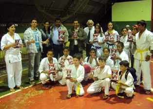 Karatê de Iguatemi é vice-campeão do Conesul do Lenshi Kan em Itaquiraí.