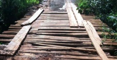 Chega ao fim o transtorno do Córrego Tarumã com a reconstrução da ponte em Iguatemi.