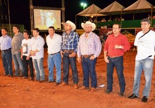 Feira do Leite completa quarta edição com sucesso em Iguatemi.