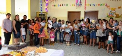 Creche ABL realiza festa julina com as crianças.