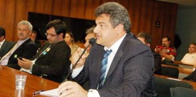 Zé Roberto vai à Brasília em busca de recursos para Iguatemi e mantém reunião com o Senador Delcídio.