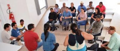 Diretores de escolas aprovam gêneros da agricultura familiar na merenda escolar.