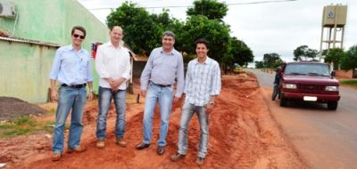 Secretário de Obras e Engenheiros da Agesul e CCB visitam trechos da MS-180 em Iguatemi.