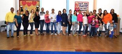 Pais de alunos da rede municipal de ensino recebem homenagens em Iguatemi.