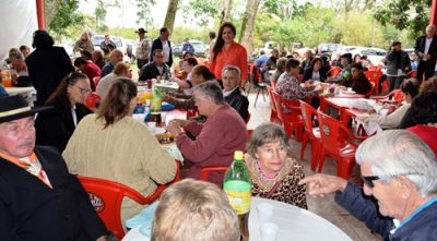 Coordenação do Conviver realizou piquenique de confraternização com grupo da Melhor Idade de Iguatemi e  de  Amambai.