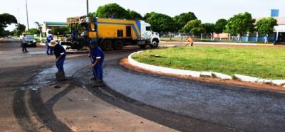 Começa a obra de recapeamento com Lama Asfáltica nas duas principais avenidas de Iguatemi. 
