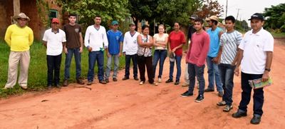 SAÚDE REFORÇA NÚMERO DE AGENTES E ENTRA EM RESIDÊNCIAS PARA COMBATER A DENGUE.