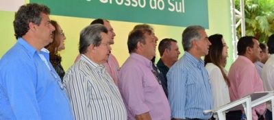 Prefeito Zé Roberto esteve com o Governador Reinaldo Azambuja em Itaquiraí.