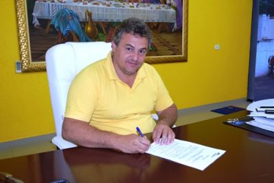 Crise econômica afeta municípios e prefeito de Iguatemi toma medidas prudenciais.