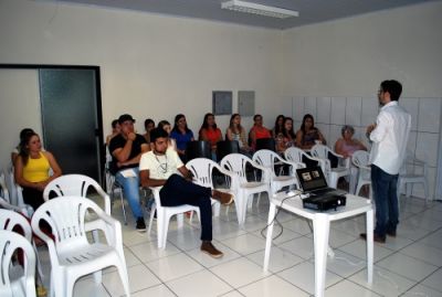 SEBRAE RALIZOU CLÍNICA DE MÍDIAS SOCIAIS NA SEDE DA ACINI PARA REPRESENTANTES DO COMÉRCIO LOCAL.