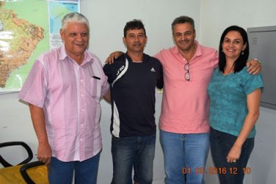 Prefeito Zé Roberto anuncia novo diretor de esporte e lazer.