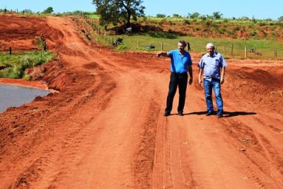 Prefeitura conclui serviço de recuperação de barragem no Assentamento “São Luís”.