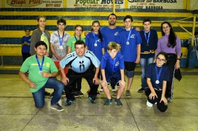 DEPARTAMENTO DE ESPORTES REALIZA SELETIVA DE TÊNIS DE MESA E XADREZ PARA JEMS E JOJUMS.