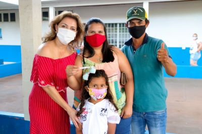 PREFEITURA COMPROU TERRENO E REALIZOU SORTEIO DE 182 LOTES CONTEMPLANDO DIVERSAS FAMÍLIAS.
