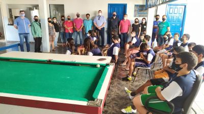 PROJETO BOM DE BOLA – BOM NA ESCOLA RETORNA ÁS ATIVIDADES EM IGUATEMI.
