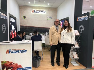 PREFEITA  PATRÍCIA COMEMORA PARTICIPAÇÃO DO FRIGORÍFICO NA MAIOR FEIRA INDUSTRIAL DA EUROPA 