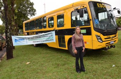 PREFEITO DR. LÍDIO CONQUISTA MAIS UM ÔNIBUS ESCOLAR PARA ATENDER A ÁREA RURAL. 