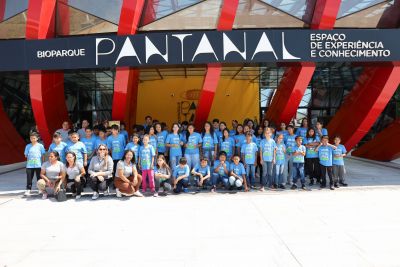 SECRETARIA DE ASSISTÊNCIA SOCIAL PROPORCIONA VISITA AO BIOPARQUE PANTANAL EM CAMPO GRANDE-MS, PARA OS ALUNOS DO PROGRAMA NOVO OLHAR.