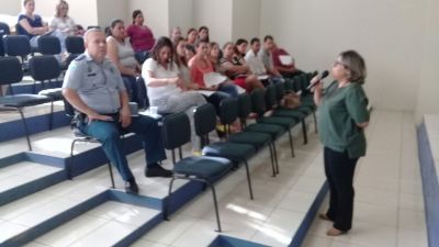 CMDCA reúne representantes de segmentos da sociedade para capacitação.