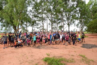 CICLISTAS IGUATEMIENSES PARTICIPARAM DE PEDALADA INTERATIVA NA MS -180.