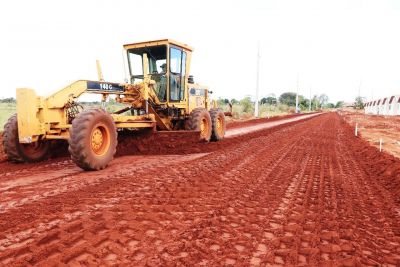 Iniciada nova etapa da obra de asfalto e drenagem no Jardim Élida.