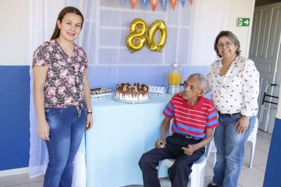 IDOSO DO “LAR SÃO JOSÉ’ GANHA ALMOÇO PARA COMEMORAR ANIVERSÁRIO DE 80 ANOS.
