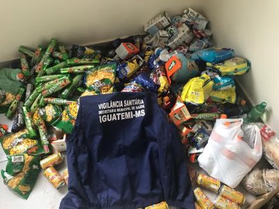 FISCAIS SANITÁRIOS APREENDEM PRODUTOS VENCIDOS.