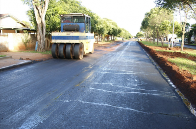 A PREFEITO DR. LÍDIO ANUNCIA R$ 1,3 MILHÃO PARA ASFALTO NA RUA SILVINO FERNANDES “ANTIGA CUIABÁ” NA VILA OPERÁRIA.