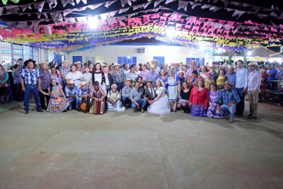 CONVIVER RECEBEU GRANDE “ARRAIA DA TERCEIRA IDADE”