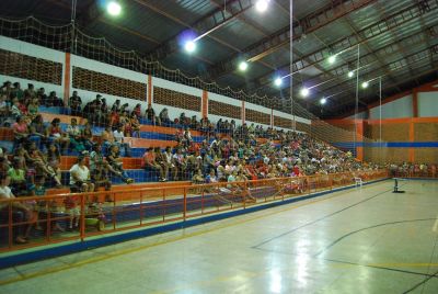 SECRETARIA MUNICIPAL DE ASSISTÊNCIA SOCIAL REALIZA REUNIÃO COM BENEFICIÁRIOS DO “BOLSA FAMÍLIA”.