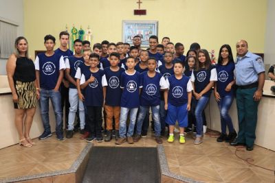 2ª CIA DA POLÍCIA MILITAR REALIZA FORMATURA DO PROJETO BOM DE BOLA BOM NA ESCOLA.