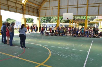PATRÍCIA MARGATTO E VEREADORES INAUGURARAM A BELA QUADRA COBERTA DO CEMUR.