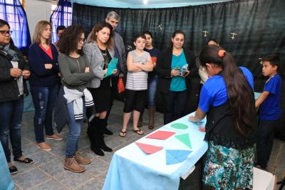 Escola municipal Tancredo Neves realizou 1ª Mostra Cultural.