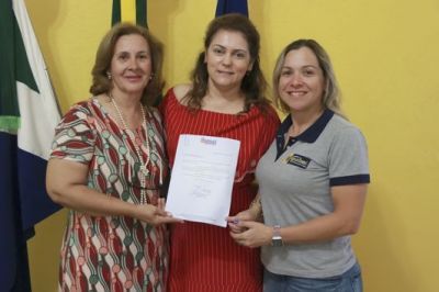 CONVÊNIO ENTRE PREFEITURA E FACULDADE UNINGÁ BENEFICIARÁ SERVIDORES MUNICIPAIS.  