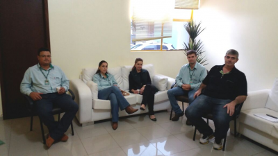 COORDENADORA REGIONAL DA AGRAER VISITA IGUATEMI