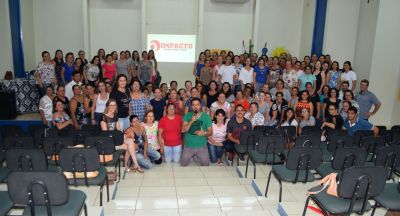 PROFESSORES E SERVIDORES DA REDE MUNICIPAL DE ENSINO PARTICIPARAM DE CURSO DE FORMAÇÃO CONTINUADA.