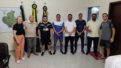 REUNIÃO ENTRE LÍDIO, SECRETÁRIO DE ESPORTES CELSO E REPRESENTANTES DAS ESCOLAS DEFINIU COMPETIÇÕES ESCOLARES.