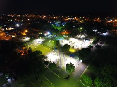 “PRACINHA” RECEBE LUMINÁRIAS DE LED, DA PARCERIA PREFEITURA E ENERGISA.
