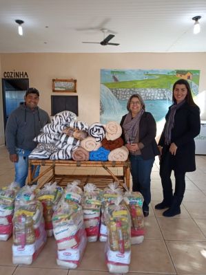 CASA DE RECUPERAÇÃO “PROJETO VIDA NOVA”, RECEBE DOAÇÃO DE CESTAS BÁSICAS E COBERTORES. 