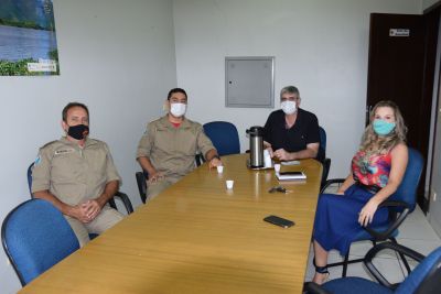 COMANDO DO SUBGRUPAMENTO DE BOMBEIROS VISITA PREFEITURA DE IGUATEMI.