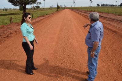 Prefeitura está recuperando e cascalhando 20 km de estrada na região da “Estrada Velha”.