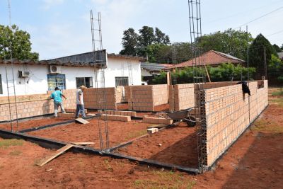 OBRA DE CONSTRUÇÃO DA SEDE PRÓPRIA DO CONSELHO TUTELAR DE IGUATEMI INICIA EM RITMO ACELERADO.