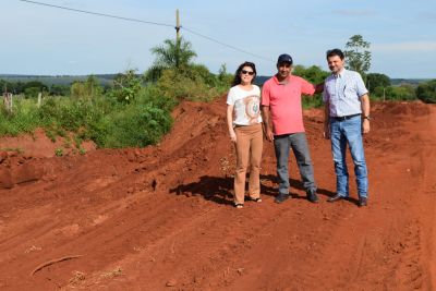 PREFEITA PATRICIA VISITA OBRAS DE MANUTENÇÃO  NAS ESTRADAS VICINAIS