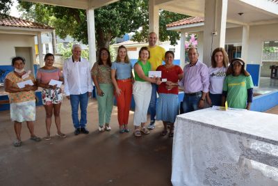FAMÍLIAS BENEFICIADAS COM O PROGRAMA MAIS SOCIAL RECEBEM CARTÕES NA ASSISTÊNCIA SOCIAL DE IGUATEMI.
