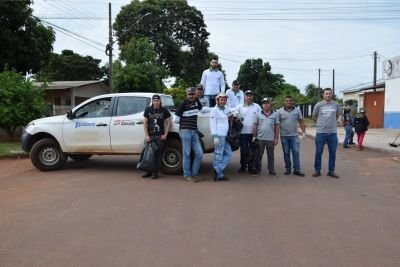 MUTIRÃO DE COMBATE À DENGUE: EQUIPES DA SAÚDE E DA SECRETARIA DE OBRAS SE UNEM NA LIMPEZA DA CIDADE. 