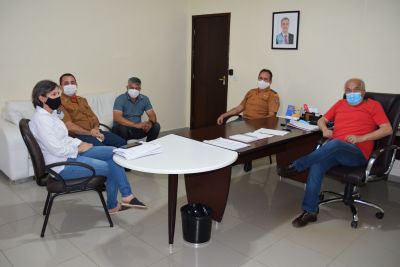 COM A VOLTA DAS AULAS, PREFEITO DECIDE QUE PROJETO “BOMBEIRO NA ESCOLA” VOLTARÁ EM 2021.