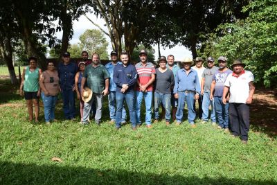 SECRETÁRIO DE DESENVOLVIMENTO ECONÔMICO COMUNICA AOS PRODUTORES DO COLORADO QUE A PREFEITURA CEDERÁ VEÍCULO PARA TRANSPORTE DA MASSA DE MANDIOCA.